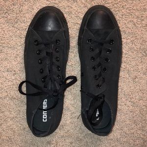 Black converse